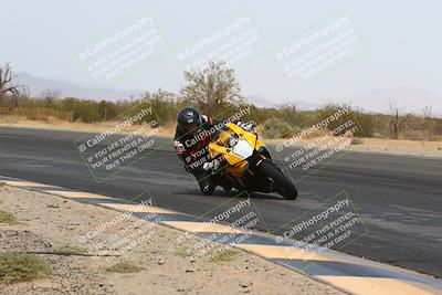 media/Apr-10-2022-SoCal Trackdays (Sun) [[f104b12566]]/Turn 3 Inside (1150am)/